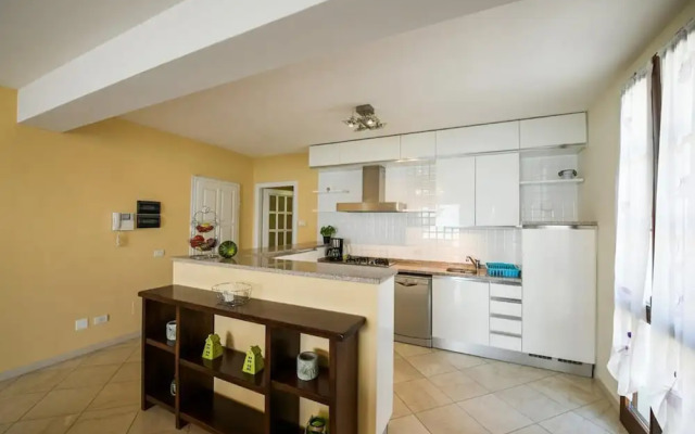 Giulia Apartment With Lake View in Verbania