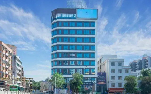Lavande Hotel (Shanwei Lufeng Branch)