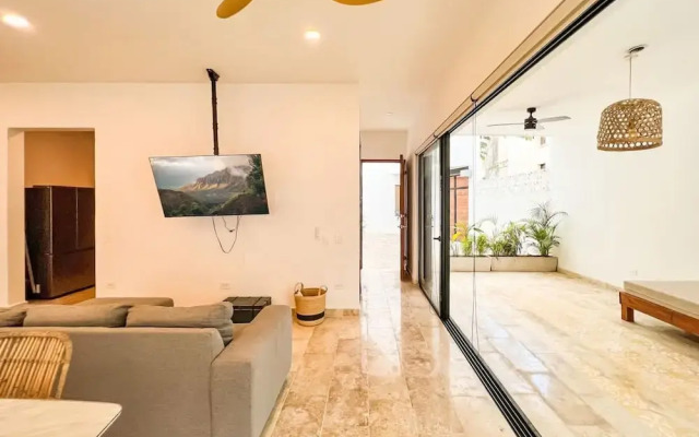 Amazing House With Private Pool in La Veleta