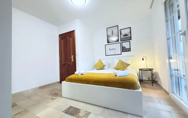 Spacious 4 bedrooms House