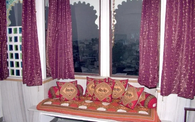 Girnar Villa