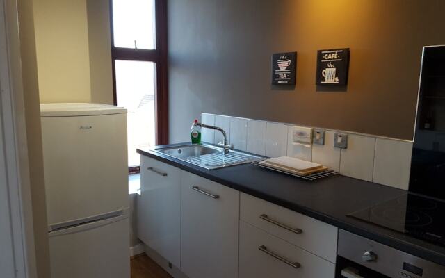 Dragon - Dumbarton Apartment 2 Bedroom Home