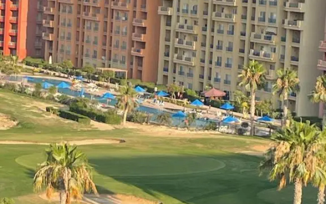 Studio for rent Golf porto marina vip