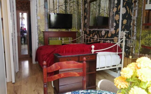 K.k's North Station Self catering holiday apartments