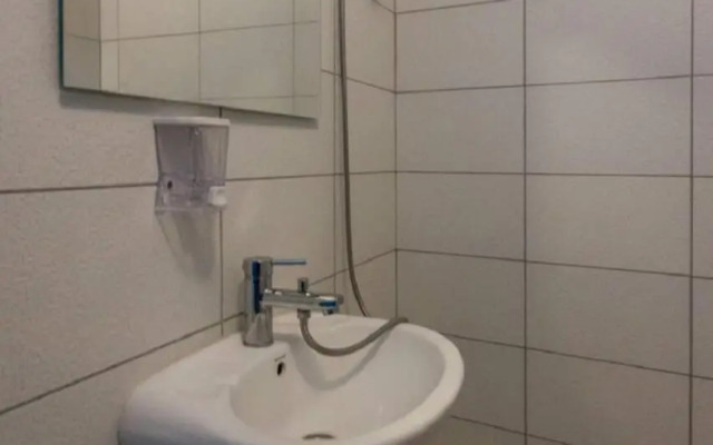 4 Rooms