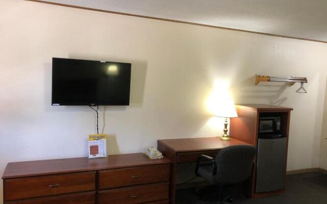Budget Host Inn Emporia