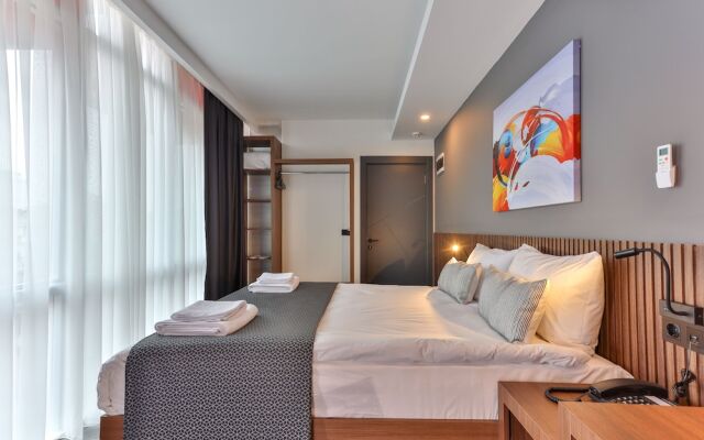 Wolf Of The City Hotel & Spa