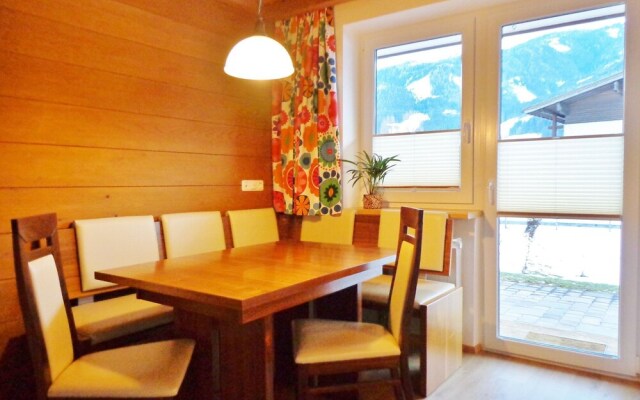 Attractive Apartment in Bramberg am Wildkogel near Ski Lift
