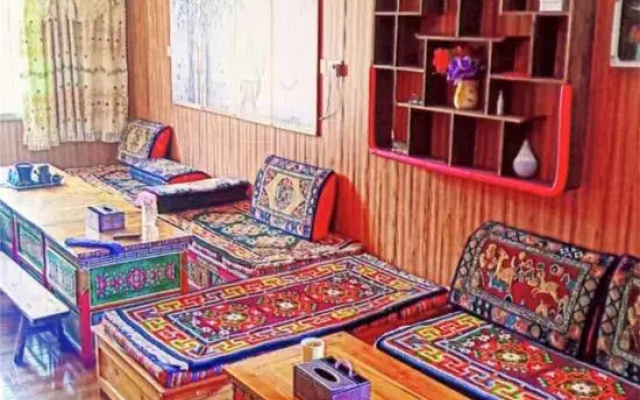 Luhuo Amacang Homestay