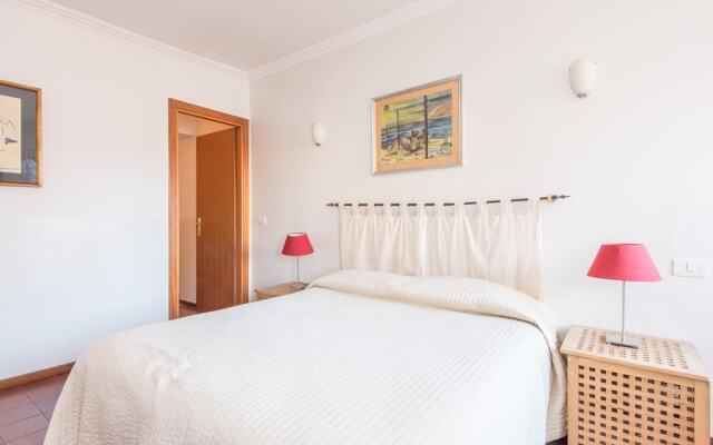 RSH Giulia Large Piazza Navona Apartment