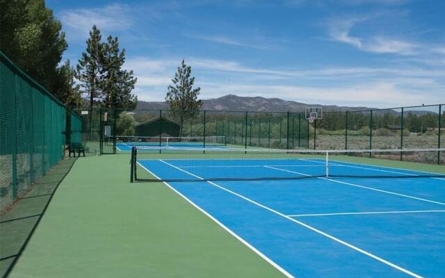 A Piece Of Bearadise Condo