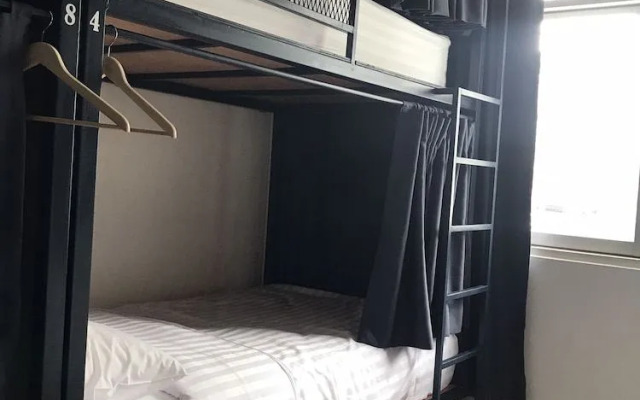 White Wall Poshtel - Hostel