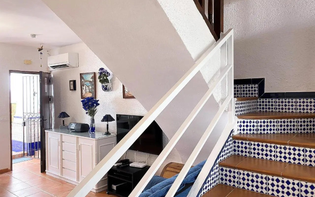Nueva Nerja 52 Pubelo Andaluz Casasol