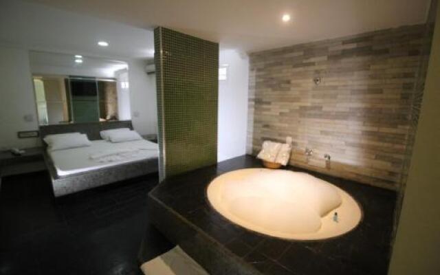 Hotel Colonial (Adult Only)