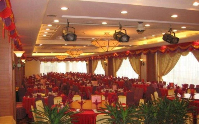 Metropolitan Hotel