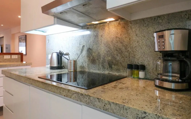 w Elegant 2BR w Spacious Terrace in Miraflores