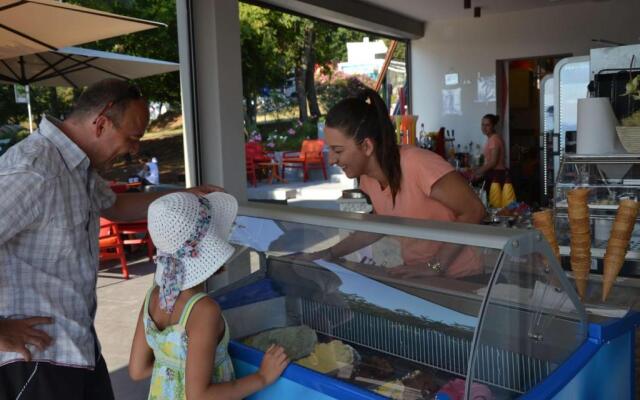 Adriatic Kamp Mobile Homes Lanterna