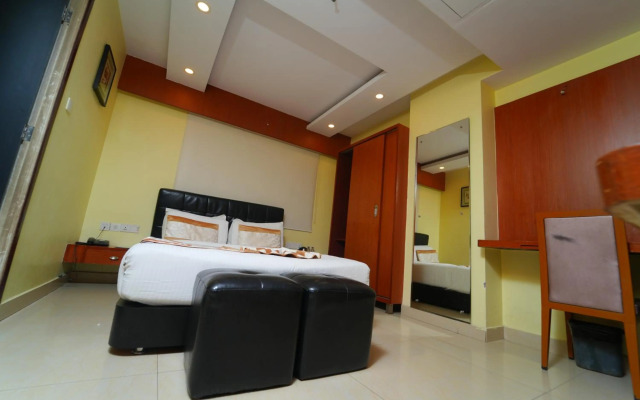 OYO 1489 Hotel Diamond's Pearl