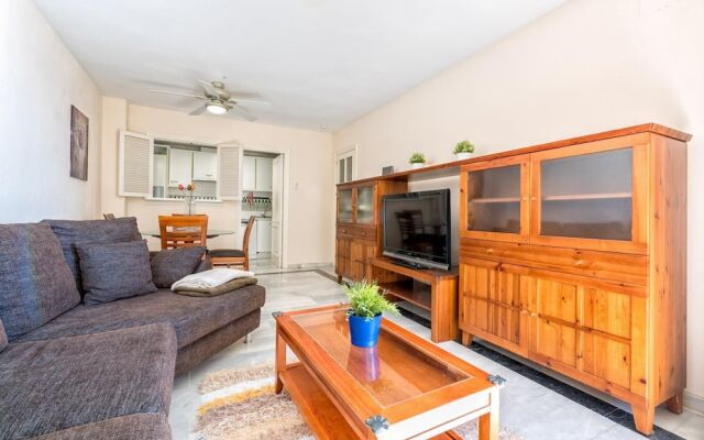 Dona Sofia - Fuengirola Promenade Apartment With Stunning Sea Views, Wifi