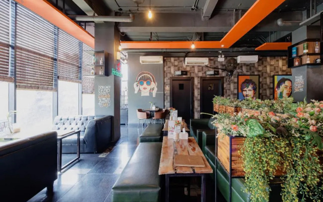 Sans Hotel Roxy Jakarta