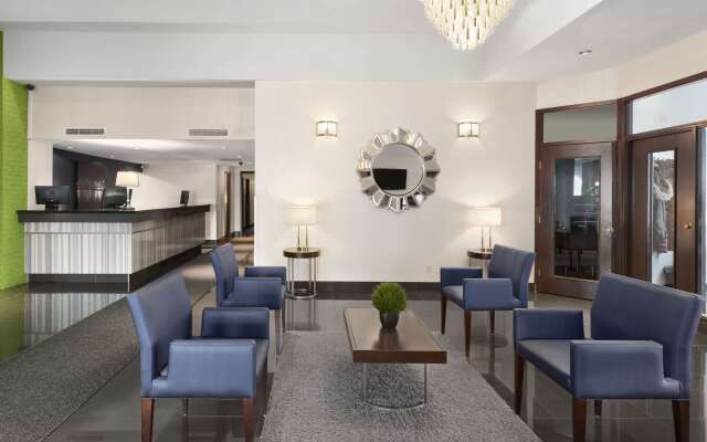 Days Inn & Conference Centre by Wyndham Montreal Airport