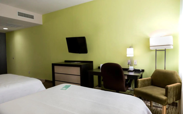 Excellence Express & Suites