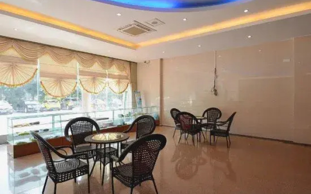 Chunhui Business Hotel