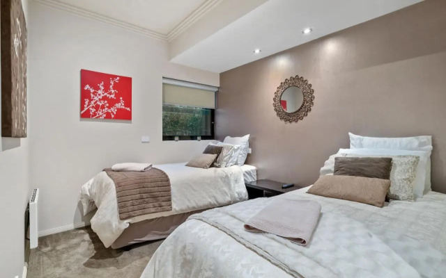About Time Retreats- Studio Seven