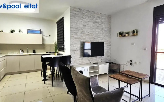 sea view & pool eilat