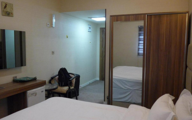 Bloom Hotel