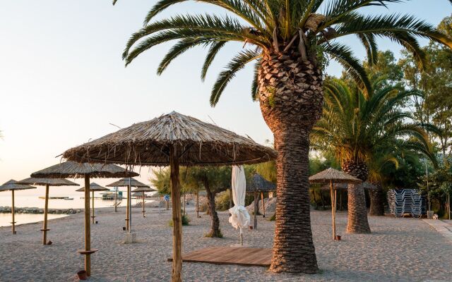 Three Stars Beach Hotel