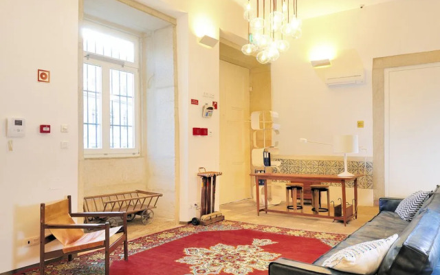 Condes de Azevedo Palace Apartments