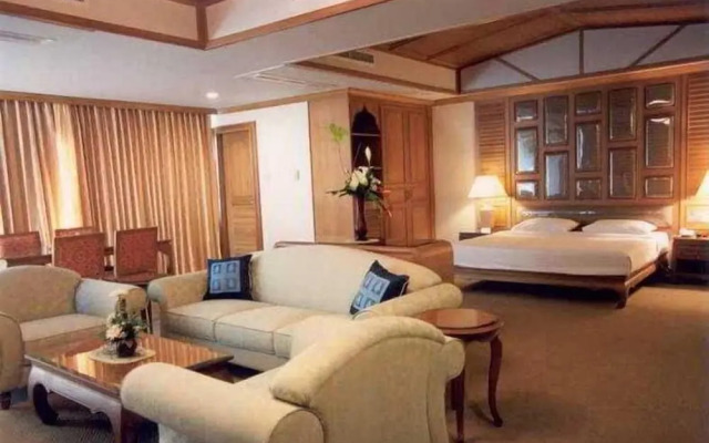 Riverside Bangkok Hotel