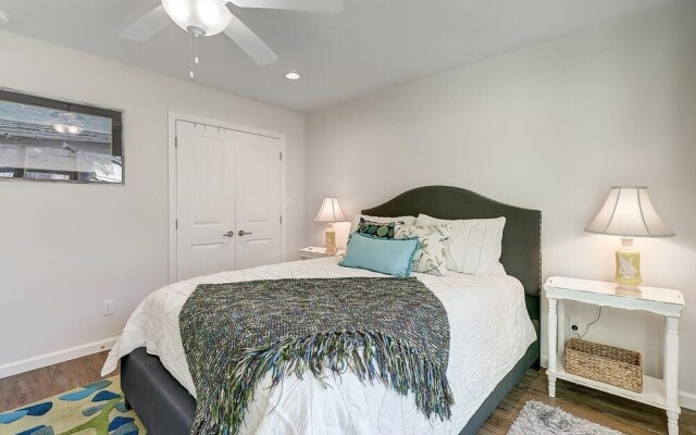 Chamingo 2 Bedroom Condo by Redawning