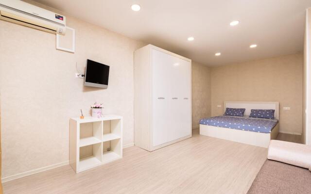 Апартаменты на улице Декабристов 10