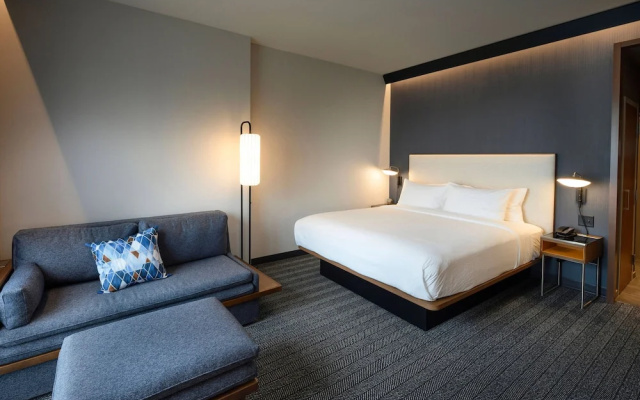 Courtyard by Marriott Charlotte Waverly