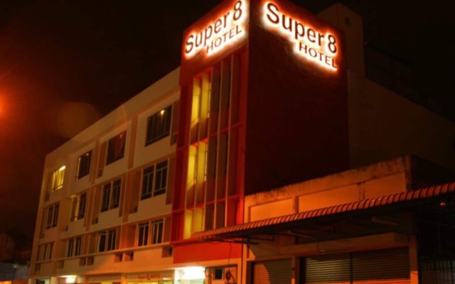 Super 8 Hotel @ Georgetown