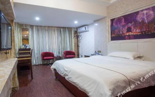 Huanan Hotel