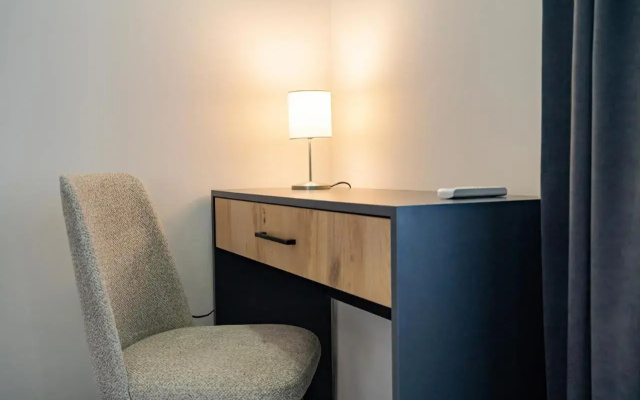 Eluxio Suite Hotel