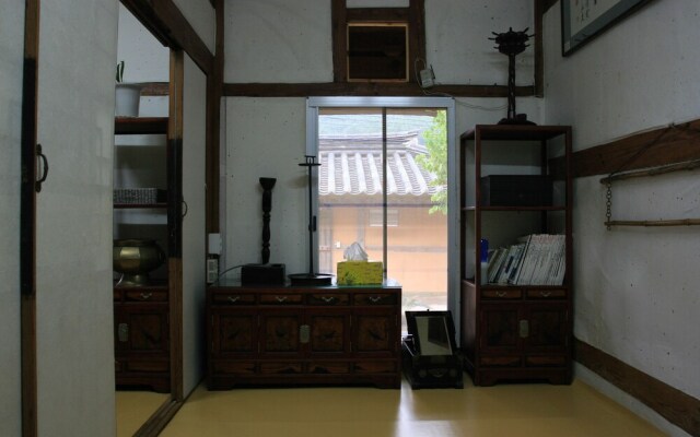 Choe Pilgan's Old House
