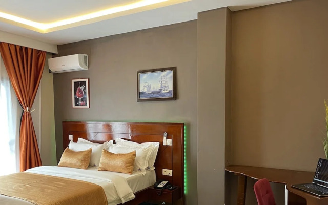 Sky Kenako Hotel