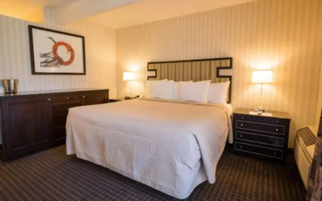 Los Gatos Lodge