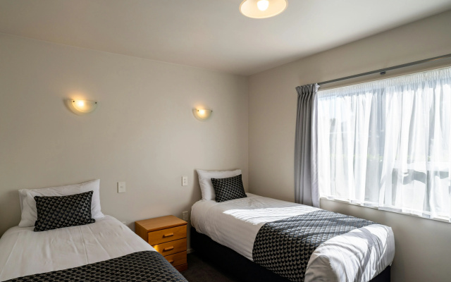 ASURE Highpark Motor Inn – Guest Rooms – Greymouth