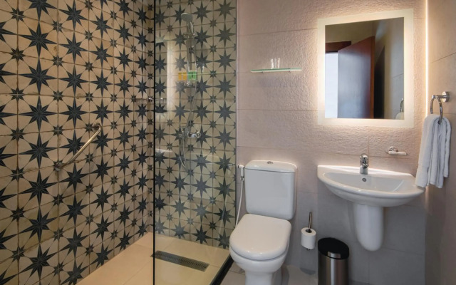 Canary Hotel
