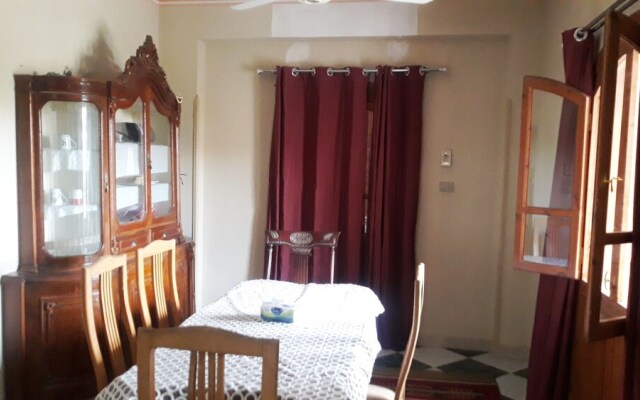 Memnon 3 Bedroom Flats