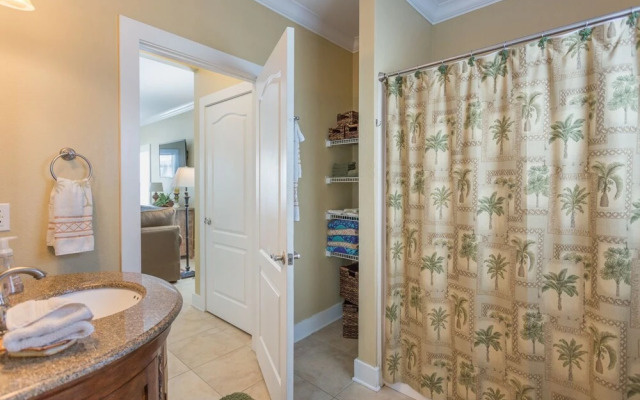 Island Paradise 8AD - 1 Br Condo