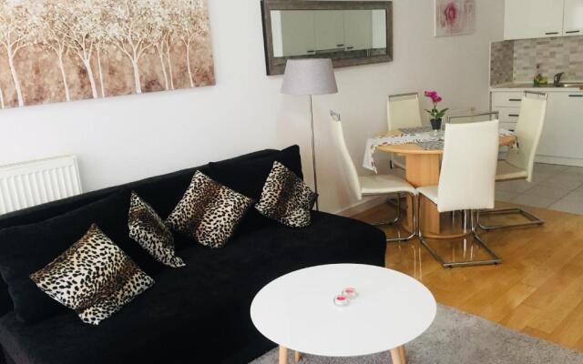 Nova Galerija Studio Vita i Apartman Sara
