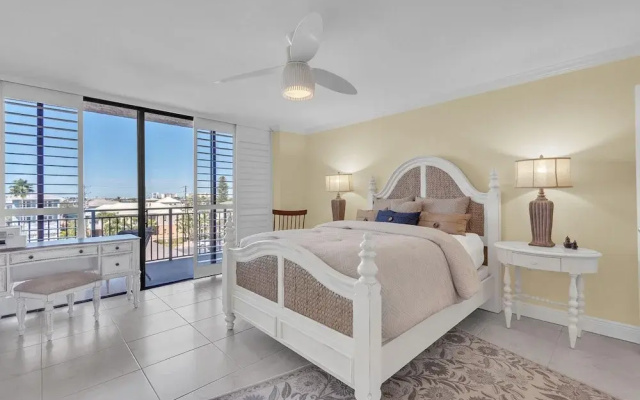 Mansions By The Sea 306a - Premier