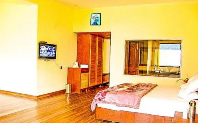 OYO 13196 Armaan Resorts