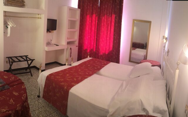 Hotel Eveline Portosole